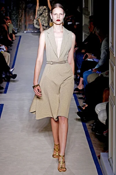 Look 22